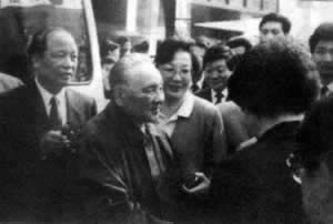 邓小平南巡（歷史上的今天。Cn）