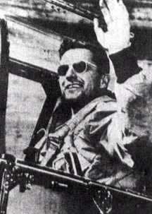 野马式飞机创造纽约-伦敦飞行纪录（历史今天todayonhistory.com）