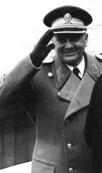 铁托拒绝采用苏联的中央集权政府（历史今天todayonhistory.com）