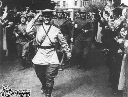 贝尔格莱德解放(Todayonhistory.com)