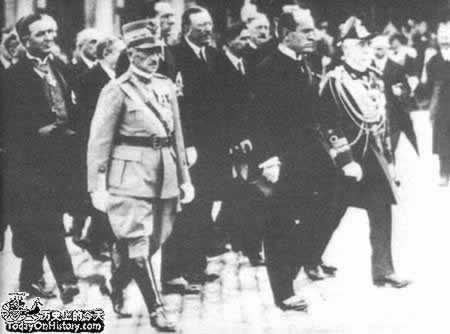 墨索里尼法西斯分子抵达罗马