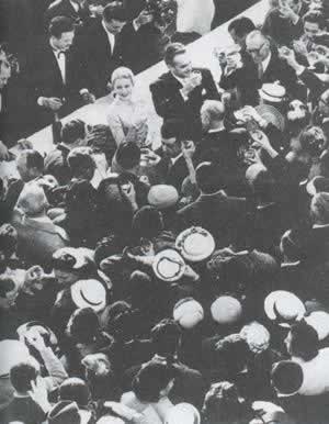 1929年11月12日 好莱坞影星格蕾丝-凯利诞生(图片来源:历史上的今天TodayOnHistory.com)