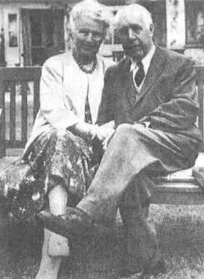 对原子弹作出贡献的玻尔去世