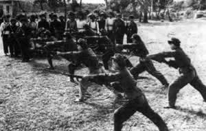 毛泽东发号召　2000万知识青年上山下乡