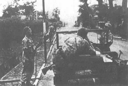 荷兰突袭印尼（转自：历史上的今天。中国）