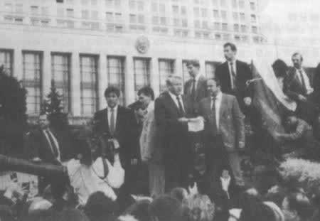 苏维埃社会主义共和国联盟解体（歷史上的今天。中国）