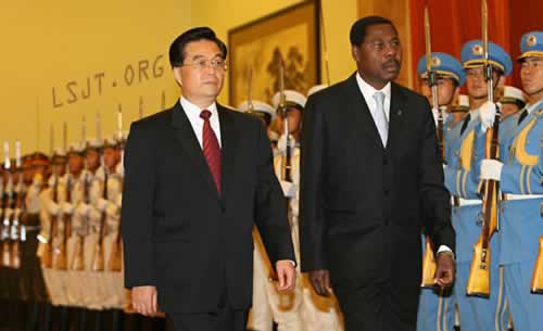 我国与贝宁复交（历史上的今天。中國）