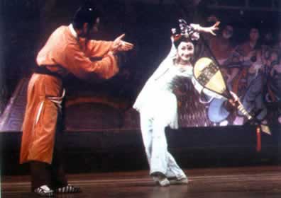 《丝路花雨》轰动海内外（转自：todayonhistory.com）