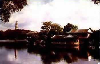 我国公布首批历史文化名城(历史上的今天。中國)