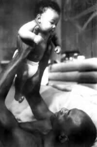 篮球“飞人”乔丹诞辰(歷史上的今天.中国)