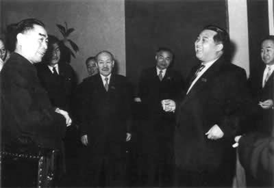 中朝两国政府发表联合声明,于58年底前撤军(歷史上的今天.中國)