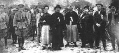 蒋介石建立南京国民政府(TodayinHistory.cn)