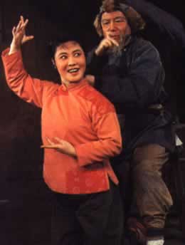 延安公演歌剧《白毛女》(TodayinHistory.cn)