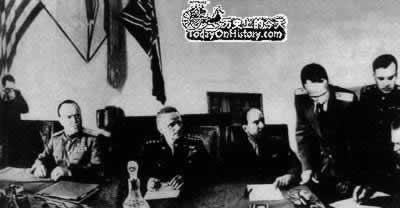 欧洲反法西斯战争胜利结束(TodayinHistory.cn)