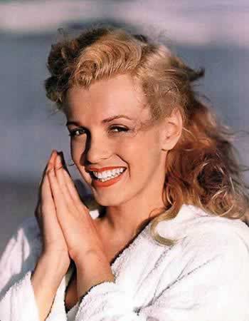 当代著名影星玛丽莲·梦露诞辰