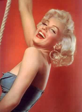 当代著名影星玛丽莲·梦露诞辰