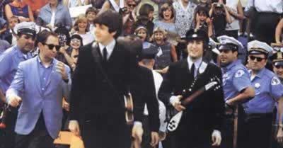 甲壳虫乐队获得帝国勋章