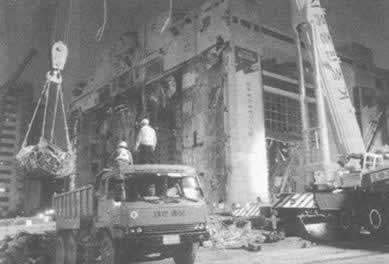 韩国三丰百货大楼倒塌