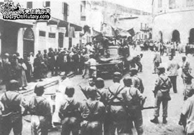 法国坦克镇压摩洛哥叛乱