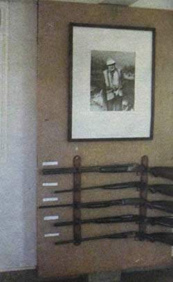 美国小说家海明威逝世