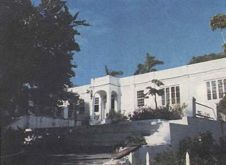 美国小说家海明威逝世