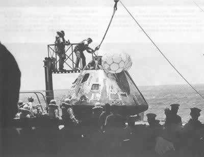 人类登上月球(TodayinHistory.cn)