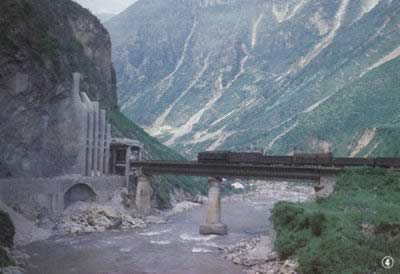 成昆铁路建成通车(TodayOnHistory.COM)