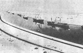 埃及总统纳赛尔接管苏伊士运河(Todayonhistory.com)