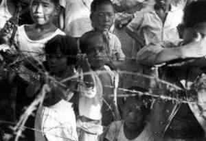 《朝鲜停战协定》在板门店签订(TodayinHistory.cn)