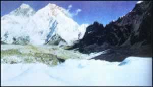 我国与尼泊尔建立外交关系