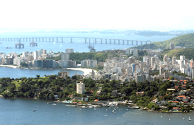 中国与巴西联邦共和国建立外交关系