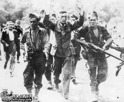 盟军解放巴黎(Todayonhistory.com)