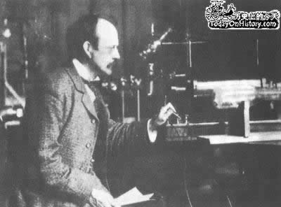 物理学家汤姆生在英格兰剑桥逝世