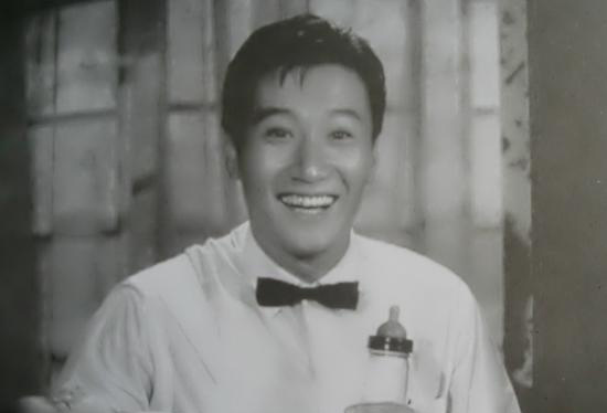 著名香港演员谢贤出生(Todayonhistory.com)