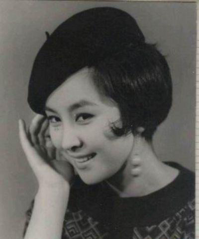 著名香港演员谢贤出生(Todayonhistory.com)