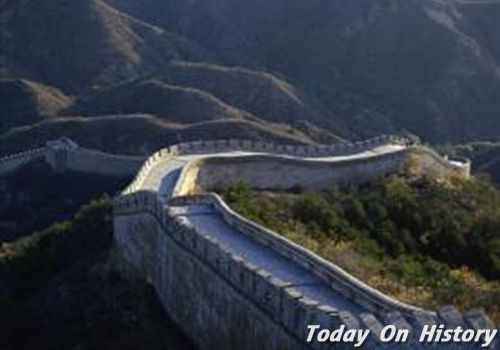 罗马帝国开始建造哈德良长城（Hadrian’s Wall）