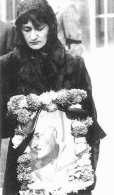 埃及英雄纳赛尔去世(TodayOnHistory.COM)